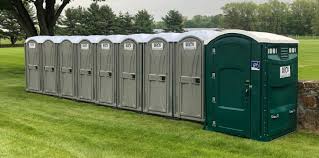 Best Standard Portable Toilet Rental  in Belville, NC